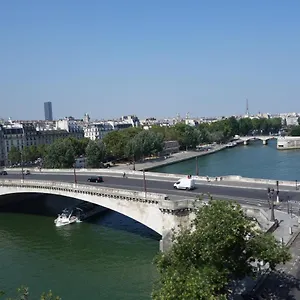 https://sur-seine-chez-caroline.fr-paris.fr