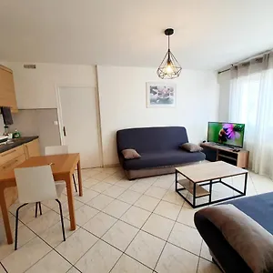 Appartement 5 Personnes, 1min Gare D'annemasse, Genève 5km, Annemasse